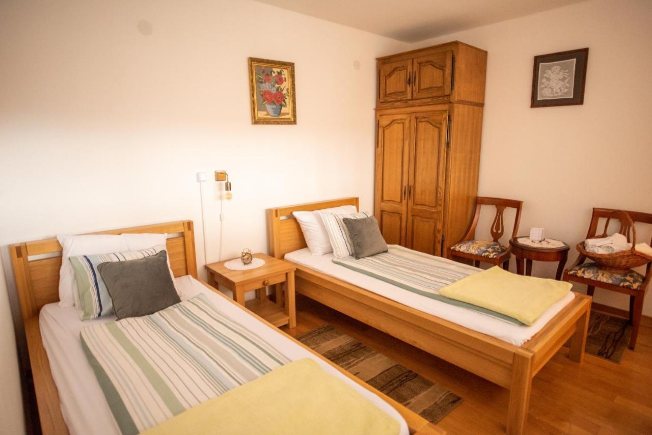 Kuca Za Odmor Vallirea Kaptol Buitenkant foto